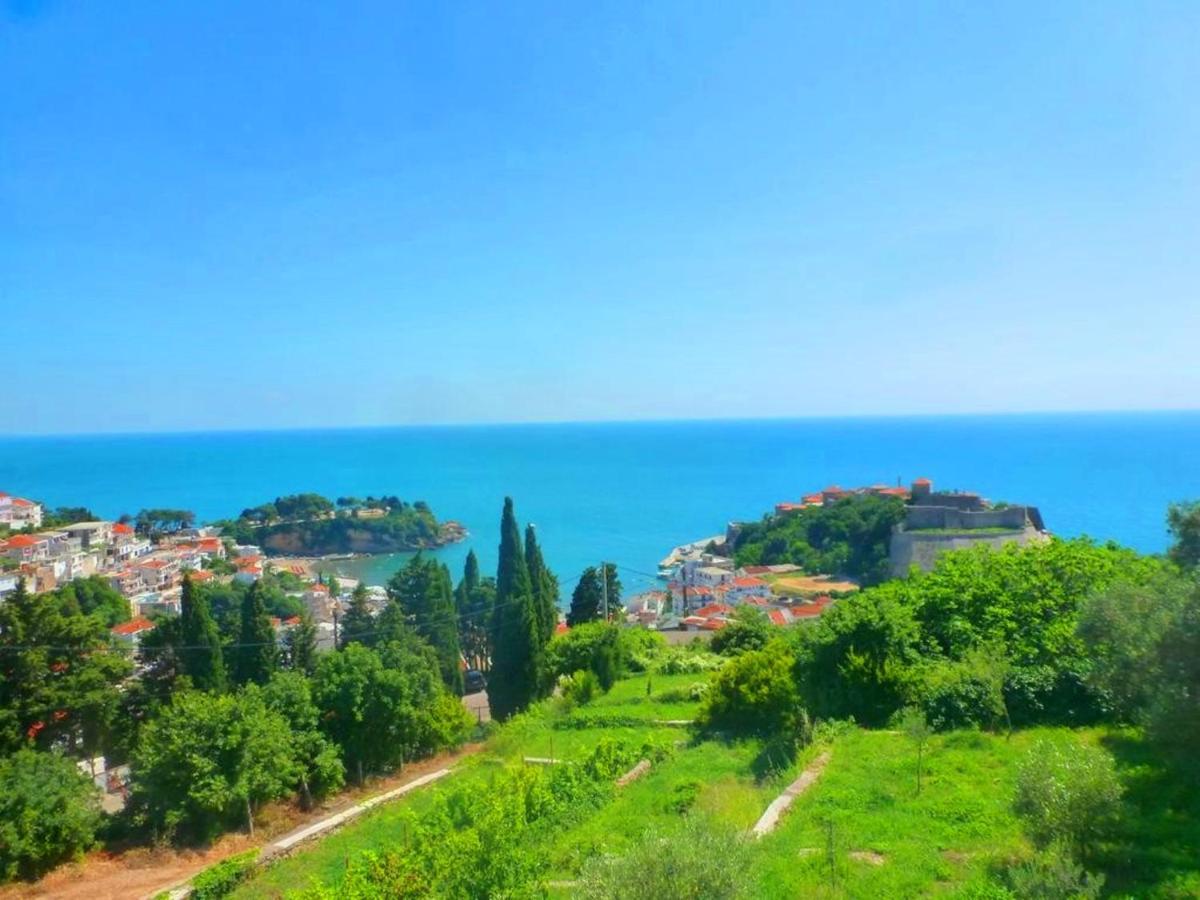 Hotel  ALBATROS  Ulcinj Esterno foto