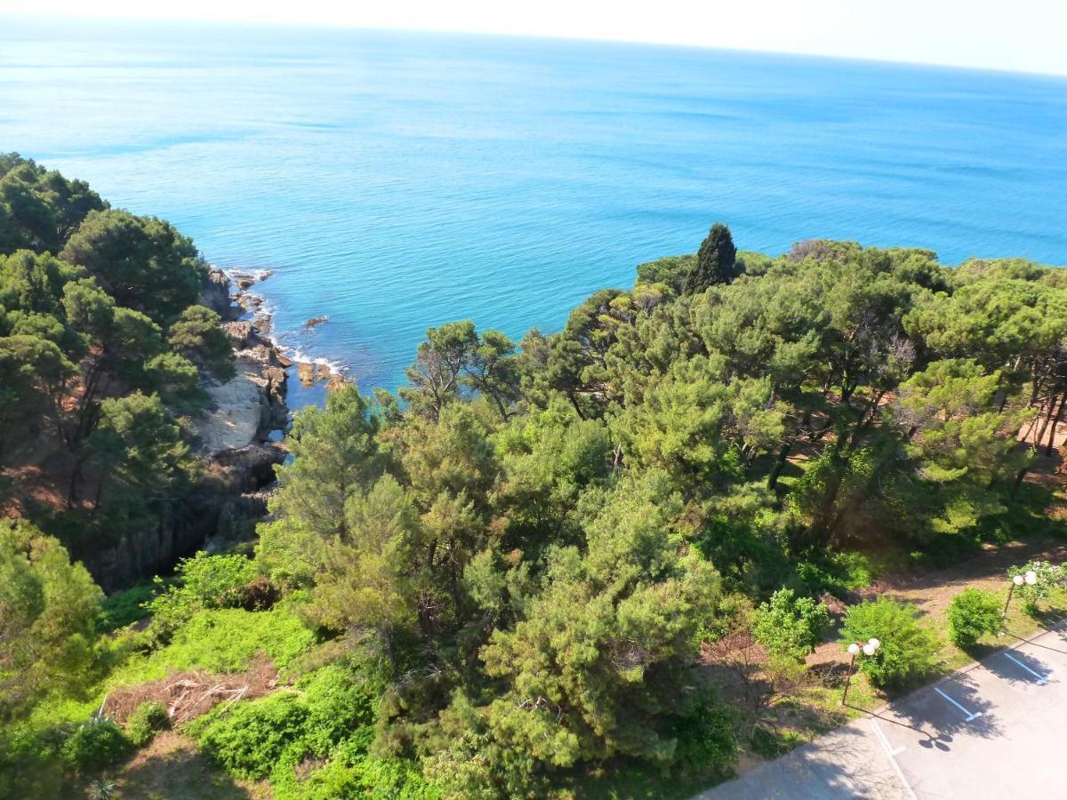 Hotel  ALBATROS  Ulcinj Esterno foto